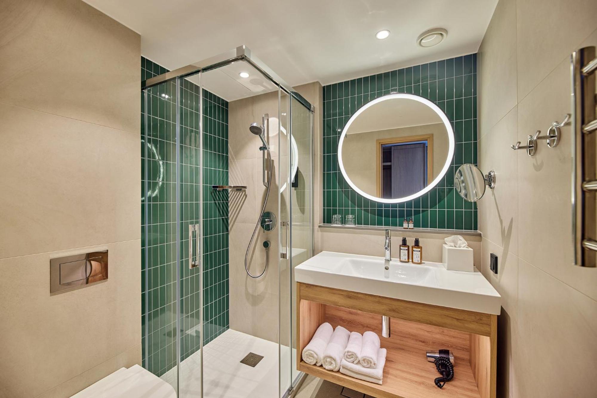 Georg Ots Spa Hotel Kuressaare Exterior photo