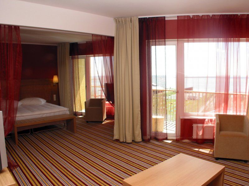 Georg Ots Spa Hotel Kuressaare Exterior photo